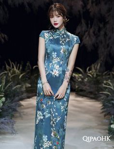 Qipao Dress Modern, Blue Qipao, Shanghai Dress, Blue Cheongsam, Traditional Women, Modern Cheongsam Dress