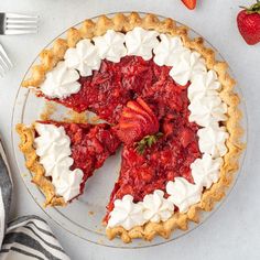 Homemade Strawberry Pie Filling (Using Frozen Strawberries) – State of Dinner Pie With Frozen Berries, Homemade Strawberry Pie Filling, Frozen Strawberry Pie, Easy Fruit Pie, Homemade Strawberry Pie, Sugar Cream Pie Recipe, Frozen Strawberry Recipes, Cherry Cream Cheese Pie