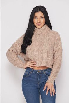 Wide Turtleneck Crop Sweater - shopretailery Tops Outfit Ideas, Christmas Fashion Outfits, Tops Outfit, Birkenstock Outfit, Knitted Crop Top, Stylish Crop Top, Cropped Knit Sweater, Crop Top Outfits, Crop Sweater