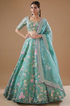 Anushree Reddy Lehenga, Mehandi Outfits, Indian Bridesmaid Dresses, Trendy Outfits Indian, Blue Organza, Indian Bridal Photos