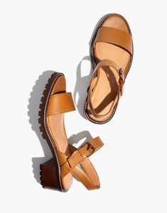 The Erin Lugsole Sandal Madewell Sandals, Leather Industry, Walking Sandals, Madewell Shoes, Womens Summer Shoes, Only Shoes, Recycled Leather, Comfy Shoes, Brown Sandals