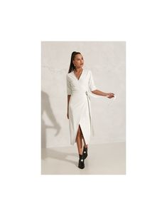 "Grab the Spotlight with Our Figure-Hugging Plus Size White Midi Dress with 3/4 Sleeves -- Your Ultimate Spring Cocktail Party Game-Changer! Hey, girl! Imagine making an entrance at your next spring cocktail party or any buzzing event. The compliments never stop, and you're at the center of all the buzz! Yup, you've got to have white midi cocktail dress in your life, like, yesterday. Stunning Silhouette: Embrace your curves in a figure-hugging sheath dress that knows just how to make you shine. White Midi Dress With Sleeves, White Midi Cocktail Dress, White Dress Summer Casual, Spring Cocktail, White Cocktails, Spring Cocktails, Plus Size White, White Cocktail, Quoi Porter