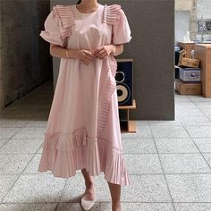 Brand Name: RUGODDecoration: Cascading RuffleStyle: Office LadyMaterial: CottonMaterial: PolyesterOrigin: CN(Origin)Model Number: dy0001Gender: WOMENWaistline: Natural FactorsPattern Type: SolidDresses Length: Ankle-LengthSilhouette: LOOSEAge: Ages 18-35 Years OldNeckline: O-NeckSleeve Style: RegularSleeve Length(cm): ShortSeason: Spring/Autumn Apricot Dress, Modesty Fashion, Ruffles Fashion, Mid Length Dresses, Loose Dress, Solid Dress, Bridal Lace, New Age, Women's Fashion Dresses