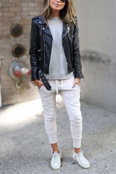 Fall Outfits 2017, Cooler Look, Black Leather Jacket, Casual Fall Outfits, White Pants, Casual Fall