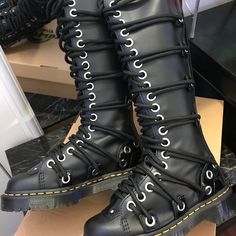 Brand New Never Worn, Black Color, Lucido+Patent Lamper Black Boots With Lacing For Streetwear, Black Boots With Front Lace-up And Round Toe, Black Boots With Front Lace-up Fastening, Black Laced Boots For Streetwear, Guy Clothes, Shoes Dr Martens, Dr Martens Black, Dr Martens Shoes, Early 2000s