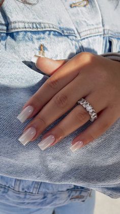 Fall Nails Ring Placement, Hailey Bieber Nails, Bieber Nails, Engagement Nails, Neutral Nails, Classy Nails, Pretty Acrylic Nails, Chic Nails