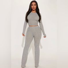 New Fashion, Nova Pants That Never Worn