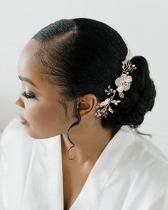 Wedding Hairstyles For African Women, Natural Hair For Wedding Black Women, Bridal Hair Accessories Black Women, Black Woman Bridal Hair, Wedding Bob, Wedding Veil Natural Hair, Natural Hair Wedding Hairstyles, Natural Wedding Hairstyles Black Bride, 4c Bride Hairstyles