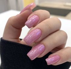 Nails Polygel, Classic Nail, Art Nail Art, Nail Looks, Stunning Nail Designs, Pink Glitter Nails, Classy Acrylic Nails, Pretty Gel Nails, Soft Nails