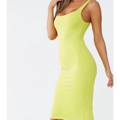 Forever 21 Green Bodycon Scoop Neck Dress New With Out Tags Size:Small 68%Rayon,28%Nylon,4%Spandex Forever 21 Black Dress, Square Neckline Dress, Vintage 90s Dress, Green Bodycon Dress, Leather Midi Dress, Orange Midi Dress, Grey Midi Dress, Ribbed Mini Dress, Scoop Neck Dress