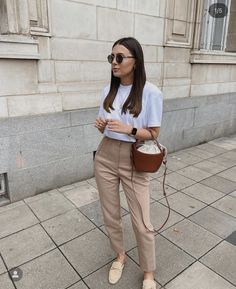 Cuba Outfit, Classy Wardrobe, Look Formal, Casual Chique, Casual Chic Outfit, Professional Outfits, Basic Outfits, Classic Outfits, Spring Summer Outfits