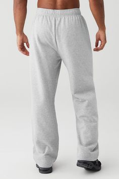 Okay, so we’re pretty much obsessed with this new, straight-leg version of the Accolade Sweatpant — it’s a super soft, leveled-up classic with a chrome Alo logo detail and powerful, performance tech for studio & street. Wear it in cold weather with a bold jacket and transition to warmer weather with slides. Relaxed Fit Straight Hem Athleisure Pants, Relaxed Fit Athleisure Pants With Straight Hem, Athleisure Pants With Relaxed Fit And Straight Hem, Comfortable Cotton Bottoms By Alo Yoga, Comfortable Cotton Alo Yoga Bottoms, Comfortable Alo Yoga Cotton Bottoms, Comfortable Cotton Pants With Straight Hem, Sporty Cotton Bottoms By Alo Yoga, Casual Alo Yoga Bottoms With Comfort Waistband