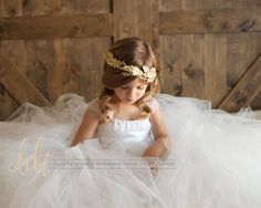 Dresses By Style, White Tutu Dress, Wedding Dress Photography, White Tutu, Most Popular Flowers, Flower Girl Dresses Tutu, Girl Tutu, Tutu Dresses, Mother Wedding Dress