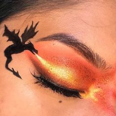 Simple Dragon Makeup, How To Train Your Dragon Makeup, Creative Makeup Looks Inspiration, Game Of Thrones Makeup, Dragon Makeup, Fantasy Make-up, Make Up Designs, Cute Halloween Makeup, Cute Eye Makeup