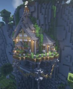 A Minecraft hillside cabin Cozy Minecraft, Minecraft Cabin, Easy Minecraft Houses, Hillside House, Minecraft Inspo, Amazing Minecraft, Minecraft Blueprints, Minecraft Building, Minecraft Projects