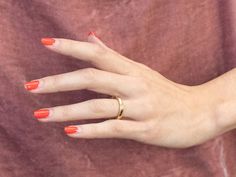 Vintage Yellow 18K Gold Band A Woman