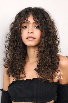 Do you have curly hair? It is not a problem, as you can easily curl your beautiful tresses for a look that is totally feminine and pretty. #hairstyle #haircolor #haircuts Medium Curly, Medium Curly Hair Styles, Long Curly Hair, Long Curly, Natural Curls