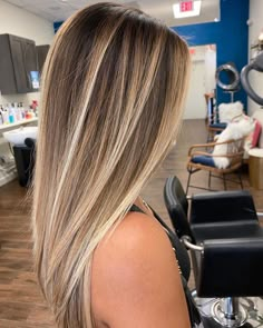 Highlights Brown Hair Balayage, Golden Balayage, Balayage Hair Blonde Medium, Balayage Straight Hair, Perfect Hair Color, Brown Hair Looks