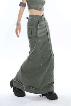 SIZE Trouser length waistline Hip circumference Thigh circumference S 98 66 78 * M 99 68 82 * L 100 70 86 * Size: S M LColor classification: green long dressYear Season: Fall 2023Skirt length: Long skirtMaterial composition: 100% of other materials Utility Cotton Skirt With Pockets, High Waist Utility Skirt With Pockets, Green Cotton Skirt With Pockets, Casual Green Cotton Cargo Skirt, Green Cargo Skirt With Pockets, Khaki Cotton Utility Skirt, Green Utility Skirt For Summer, Green Utility Skirt For Spring, Baggy Skirt With Pockets