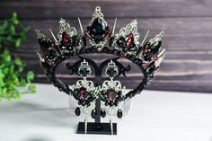 Gothic Wedding Crown With Thorns Black Crown in the Gothic - Etsy Spiked Crown, Red Tiara, Wire Crystal, Quinceanera Tiaras, Dark Wedding Theme, Black Tiara, Gothic Crown, Wedding Tiaras, Headpiece Diy