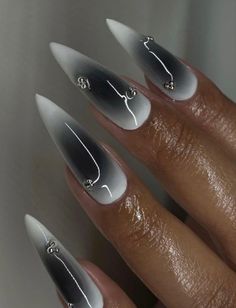 Black Airbrush Acrylic Nails, White Airbrush Nail Designs, Black And White Airbrush Nails, Almond Nails Designs Black And White, Aura Nails Black And White, Long Aura Nails, Almond Airbrush Nails