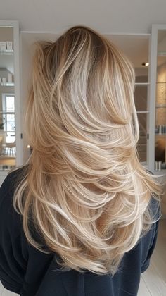 "Unleash Your Style: Eye-Catching Hair Ideas for Pinterest" Oblong Face Hairstyles, Vivid Hair Color, Creative Hair Color, Rainbow Hair Color, Multi Colored Hair, Long Layered Haircuts, Effortless Beauty, Summer Hairstyles For Medium Hair