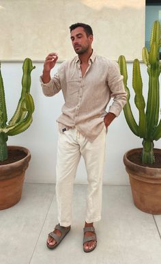 Men Island Outfit, Mens Birkenstocks Outfit Summer, Men Beach Outfit Aesthetic, Men’s Old Money Style Summer, Vacation Men’s Fashion, Vacation Outfits Men, Beach Outfit Men, Cute Beach Outfits, Party Outfit Men