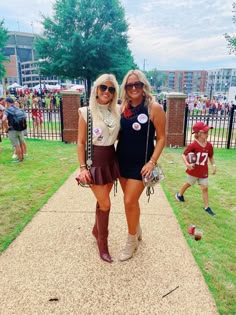 lindseybrowning | VSCO October Game Day Outfit, Cowboy Boot Gameday Outfit, Nc State Football Game Outfit, Gameday Outfit Maroon, Classy Gameday Outfit, Aggies Game Day Outfit, Aggie Football Game Outfit, Ms State Game Day Outfit