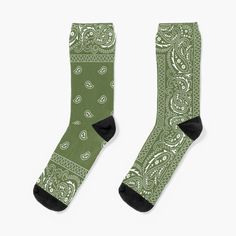 Super soft all-over printed knit socks with extra cushioning in the sole. Suitable for men and women. Traditional Paisley Bandana in Hippie Green Hippie Designs, Paisley Bandana, Designer Socks, Knit Socks, Socks For Sale, Knitting Socks, Crew Socks, Stranger Things Fanart, Paisley