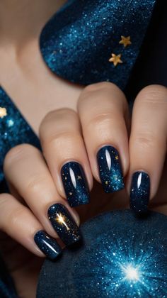 Transform your nails into works of art with these 10 dreamy starry night nail designs. Get ready to shine bright like the stars! Nail Ideas In Black, Starry Sky Nails, Night Court Nails, Constellation Nails, Fairytale Ball