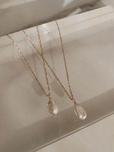 "* Genuine Mother of Pearl drop pendant on 24k gold filled chain * Pearl measures about .5\" * Handmade in SB, California * Expected shipping 4-7 business days" Pearl Drop Pendant, Keshi Pearl Necklace, Tarnished Jewelry, Jewelry Minimalist, Jewelry White, Necklace Simple, Necklace Pearl, Style Minimaliste, Keshi Pearls