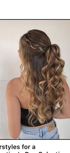 Graduation Hair Medium Length, Grade 8 Grad Hairstyles Simple, Graduation Hair Styles Straight Hair, Grad Hair Updo, Hairstyles For 8th Grade Graduation, Grad Hair Ideas, Hairstyles For Grad, Hair Styles For Graduations, Hair Ideas For Graduation