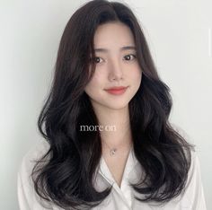 Korean Wavy Hair Medium, Asain Hairstyle, Korean Perm, Curled Hairstyles For Medium Hair, Long Hair Perm, Blow Hair, Medium Waves