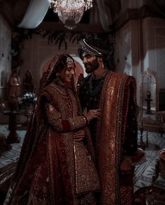 Pakistani Groom Outfits, Marriage Photoshoot Indian, Shadi Photography, Indian Wedding Outfit Bride, Marriage Photoshoot, Royal Indian Wedding, Bridal Pose, Indian Wedding Couple Photography