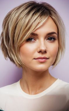 Explore 17 flattering short hairstyles with side bangs that will elevate your appearance. Ideal for a fresh new look. Get inspired by these trendy bangs styles for a chic transformation! Short Hair Swoop Bangs, Graduated Bob With Bangs, Razor Cut Bob For Fine Hair Straight, Short Hair With Side Swept Bangs, Short Hair Side Bangs, Short Bob With Side Bangs, Short A Line Bob, Brown Balayage Short, Brown Balayage Short Hair