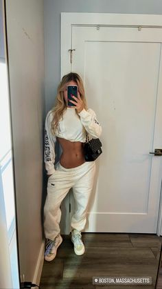 Aesthetic Life, Luxury Aesthetic, Fit Ideas, Cozy Fits, Outfit Goals, Comfy Fits, Outfits Casuales, Moose, Stylish Outfits