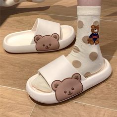 Summer Slippers Sandals, Anting Manik, Bear Slippers, Animal Slippers, Vintage Sandals, Mens Deodorant, Cute Slippers, Womens Sandals Summer