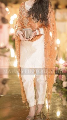 Dress With Heavy Dupatta, Plain Suit With Heavy Dupatta, Suit With Heavy Dupatta, Plain Suit, Heavy Dupatta, Shadi Dresses, Pakistani Formal Dresses, Dresses Fancy