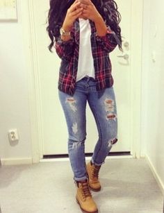 Fall Outfit - Plaid and boots Flannel Outfits, Women's Sports, Cute Fall Outfits, Fashion Outfit