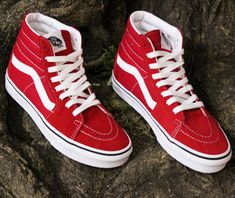 Red Vans Outfit, Estilo Vans, Vans Shoes Fashion, Tenis Vans, Vans Outfit, Dr Shoes, Red Vans, Sneakers Vans, Vans Red