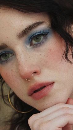 Jewel Tone Makeup Looks, Rainy Makeup, Queer Make Up, Alt Eye Makeup, Whimsigoth Makeup, Hipster Makeup, Celestial Makeup, Extraordinary Makeup, Messy Makeup