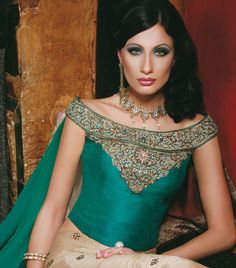 Velvet Ivory and Emerald Saree; I love the detail and the cut on the shoulders Emerald Saree, Wedding Dresses Asian, Mehndi Suits, Bridal Lenghas, Dresses Asian, Wedding Lenghas, Asian Bridal Wear, Saree Jackets