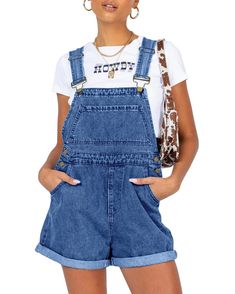 PRICES MAY VARY. Denim overall shorts for women, adjustable buckled straps,75% Cotton+20% Polyester+5% Rayon,Comfortable and soft fabric. Overall shorts for women with Two side pockets and two back pockets, It's convenient for you to carry daily things. Womens cute overalls are suitable for daily, casual wear, street,beach, vacation, travel, school, shopping and loungewear. Shortalls for women styled with basic tops, sneakers and sandals.Make these denim rompers and jumpsuits for women very attractive retro fashion. Please check our size chart before you buy and choose your right size. Of course, if you encounter other things in your purchase, please contact us by email and we will do our best to help you solve your problems. Overalls Outfit Short, Overalls Outfit Aesthetic, Types Of Clothing Styles, Cute Denim Shorts, Summer Overalls, Jean Short Overalls, Cute Overalls, Overalls Outfit, Denim Overalls Shorts