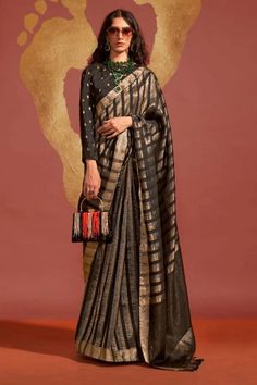 Ingenious Viscose Handloom Weaving Silk Black Color Saree Black Color Saree, Handloom Weaving, Indian Attire, Black Fabric, Saree Designs, Rich Color, Black Color, Weaving, Saree