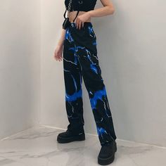 Lightning Print Baggy Pants 2 Diy Vetement, K Fashion, Painted Jeans, Painted Clothes, Baggy Pants, Brunch Outfit, Baggy Pant, Edgy Outfits, Grunge Outfits