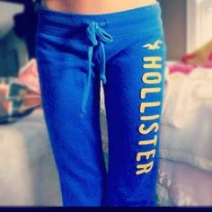 hollister sweats. So cute and comfy! Early 2010s Aesthetic, Thrift Manifest, 10s Fashion, Victora Secret, Skin Logo, Cute Comfy Outfits, Hollister Jeans, Cute Summer Outfits