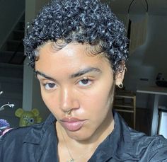 Short 4b Hair, Big Chop Natural Hair, Natural Hair Products, Edgy Haircuts, Bald Hair