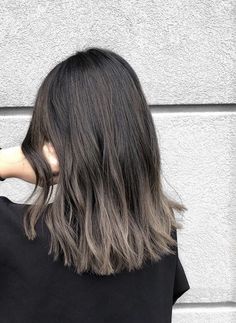 Haircut For Dark Hair, Black Hair Inspo Short, Hair Inspo Short, Hair Color Underneath, Ash Hair Color, Hair Color Streaks, Medium Length Haircut, Shot Hair Styles, Haircuts Straight Hair