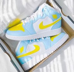 The Blue Yellow Custom Air Jordan 1 is a one-of-a-kind shoe. Its unique blue and yellow colorways create a striking contrast. The combination allows the shoe to stand out and turns heads. The shoe is crafted with the highest quality materials, ensuring a great fit and comfort. Exactly as shown in the pictures. 📷 Brand New & Authentic. 💯 Hand Painted with attention to detail. 👨‍🎨 Waterproof and Flexible. ❤️ Unisex model. Please refer to the Size Chart. 👟👫 Free Worldwide Shipping. ✈️🌍 Air Jordan 1 Blue, Custom Air Jordan 1, Jordan 1 Blue, Preppy Shoes, Cute Nike Shoes, Cute Nikes, Swag Shoes, Custom Nikes, Custom Sneakers