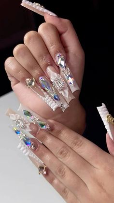 Acrylic Nails At Home, Nails Inspired, French Tip Acrylic Nails, Body Smells, Exotic Nails, Nail Sets